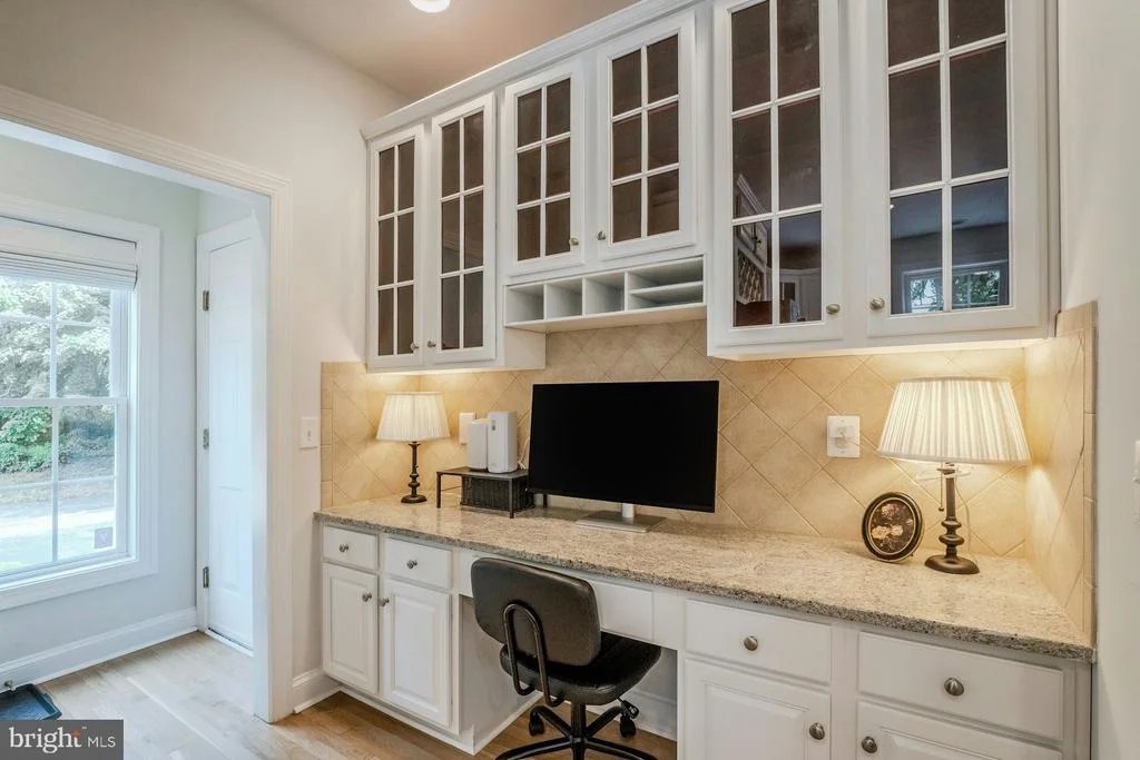Photo of 17301 ROUNDMONT PLACE