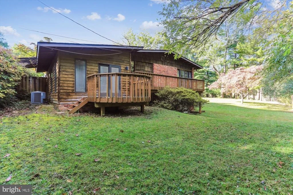 Photo of 816 OLIVE DRIVE