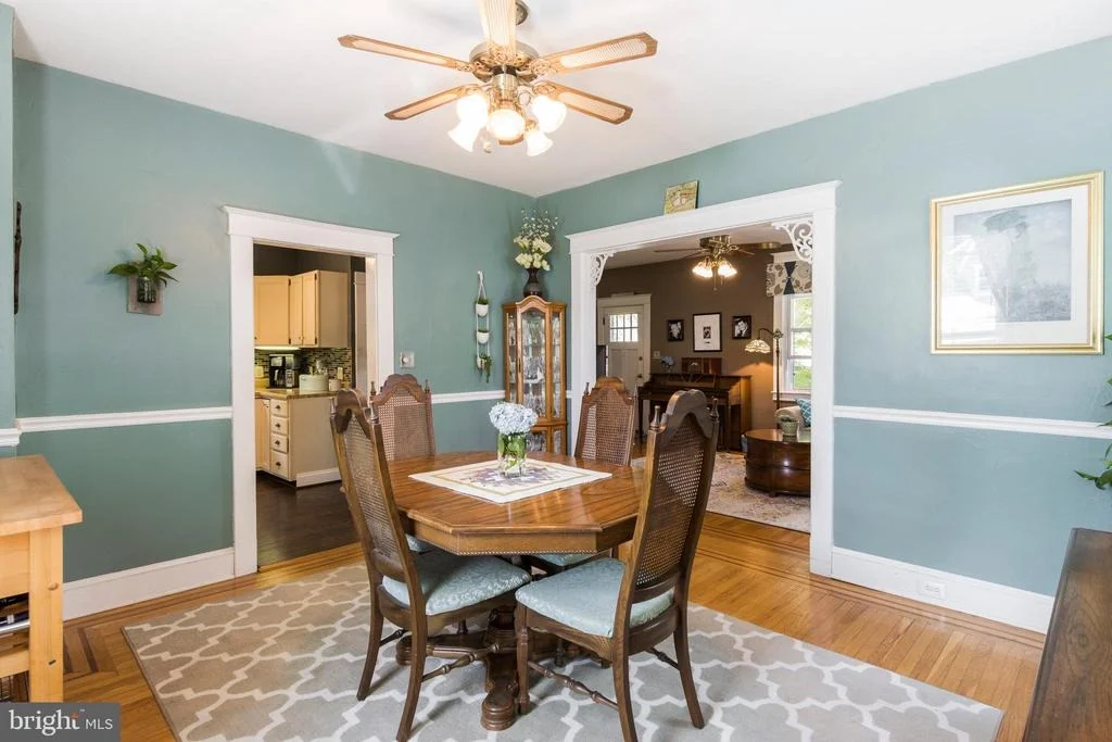 Photo of 618 ALDERSHOT ROAD