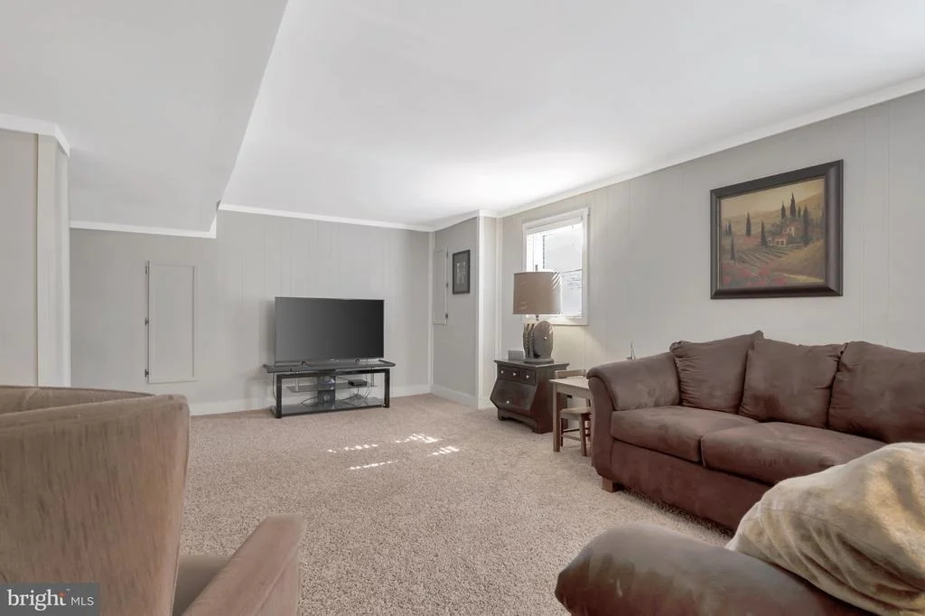 Photo of 19 TENBY CHASE DRIVE