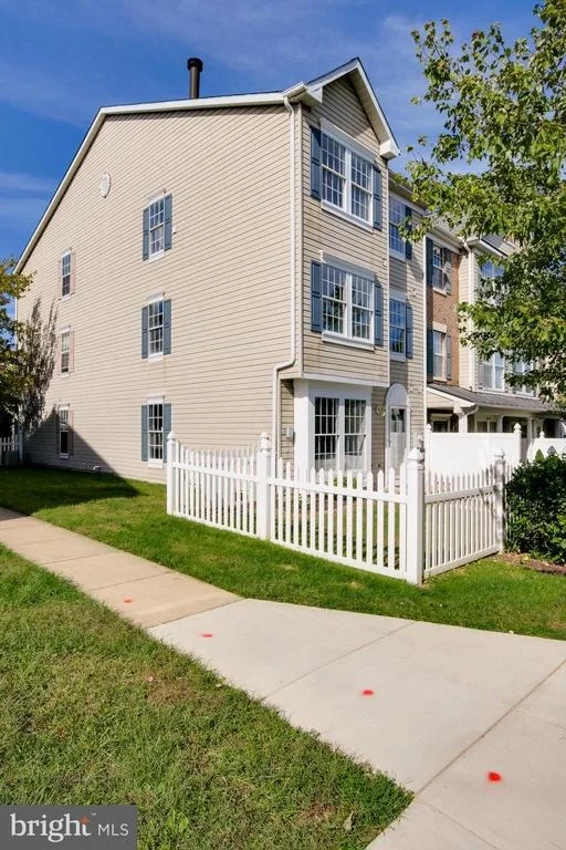 Photo of Unit 5 at 4272 MAPLE PATH CIRCLE