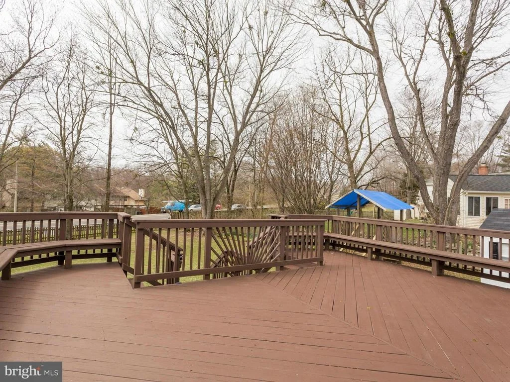 Photo of 5306 CROWN POINT ROAD