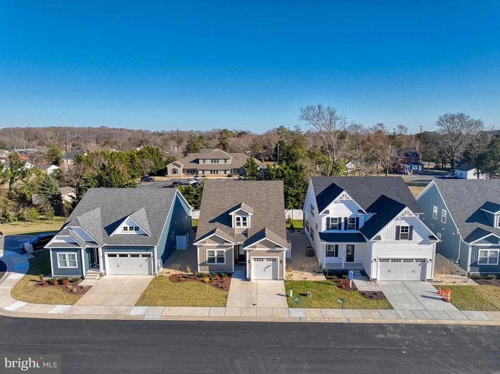 Photo of 33768 CATCHING COVE COURT