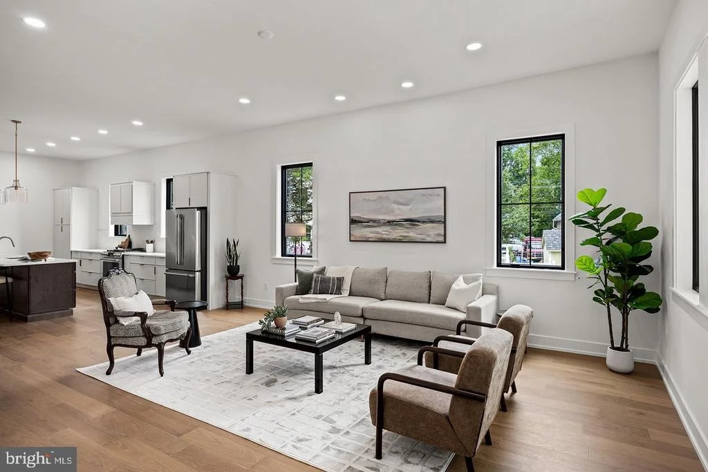 Photo of 6 CHAPEL AVENUE