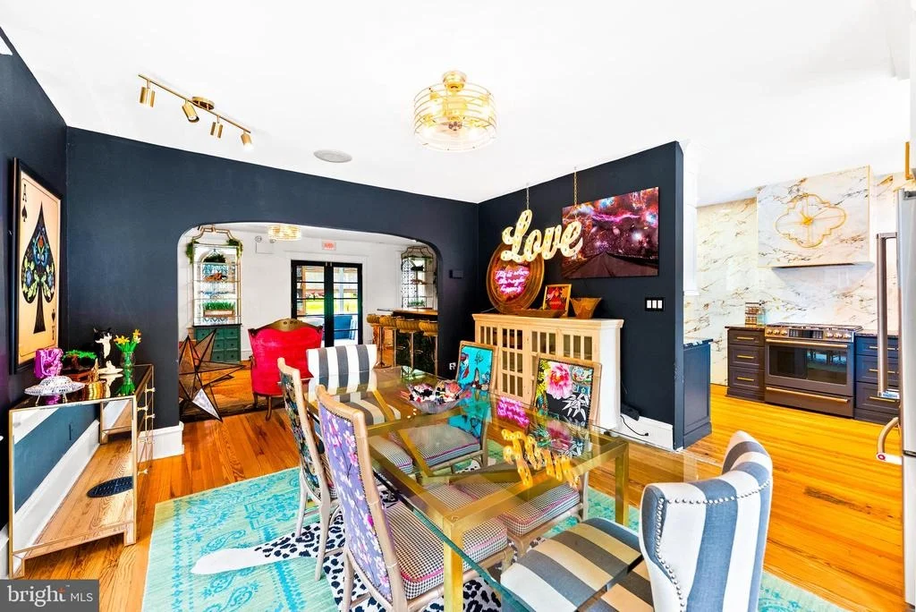 Photo of 1124 MANTUA PIKE