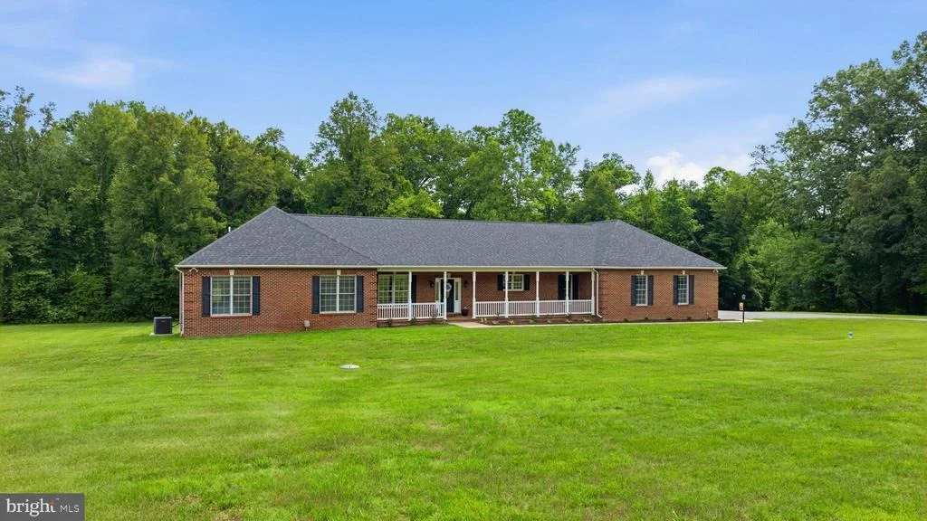 Photo of 4570 HAWTHORNE ROAD