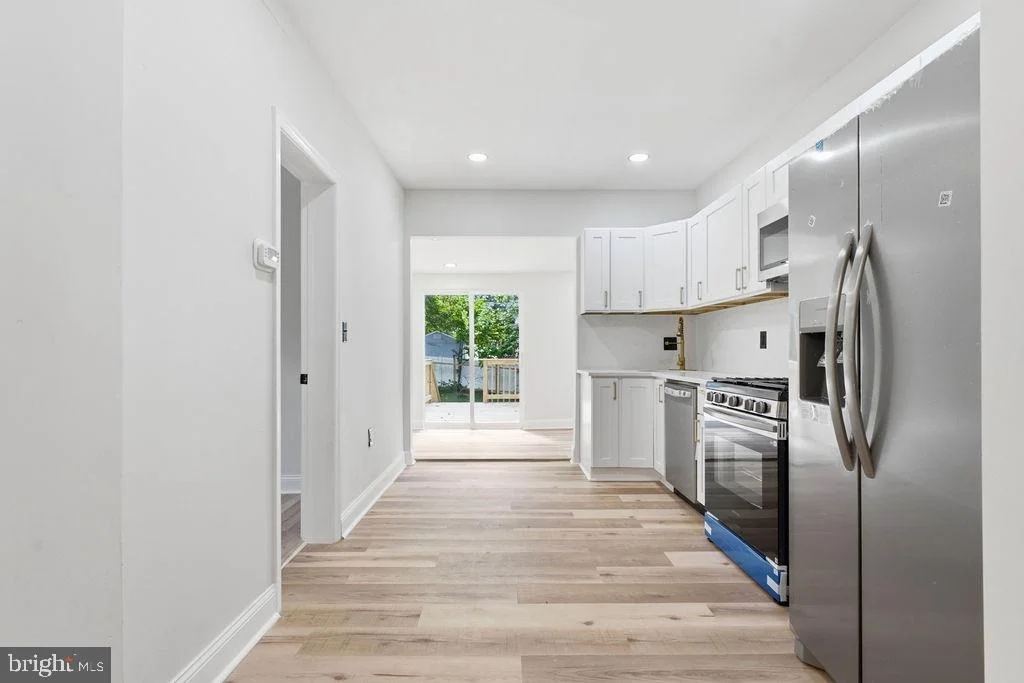 Photo of 5807 DADE STREET