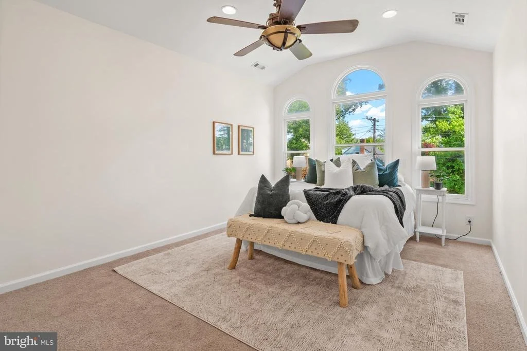 Photo of 3305 DEVONSHIRE DRIVE