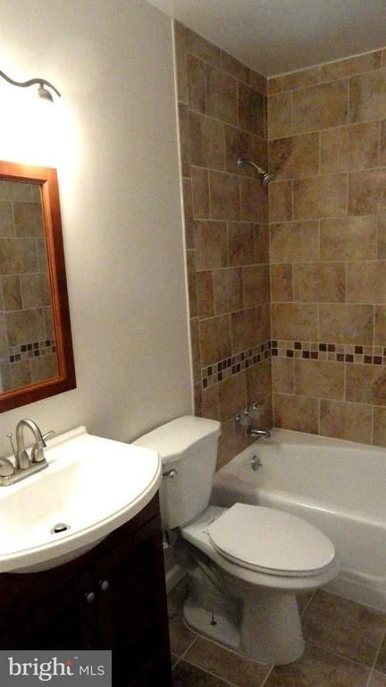 Photo of 914 JUNIPER PLACE
