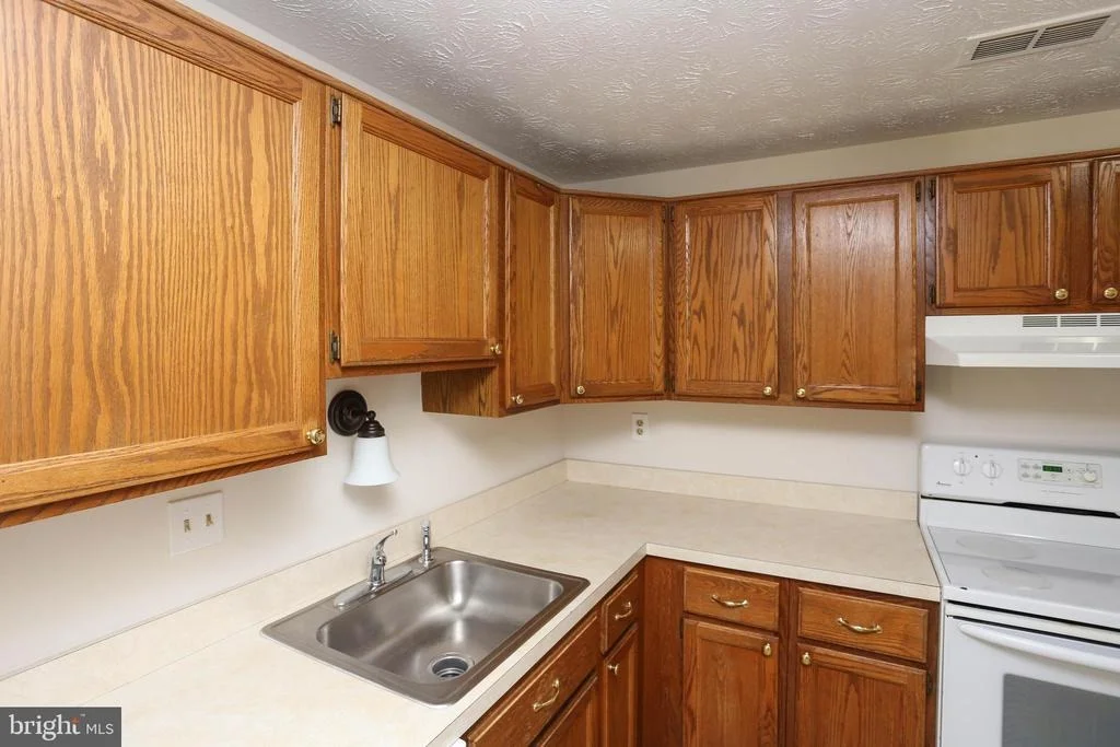 Photo of Unit BC at 2133 WAINWRIGHT COURT