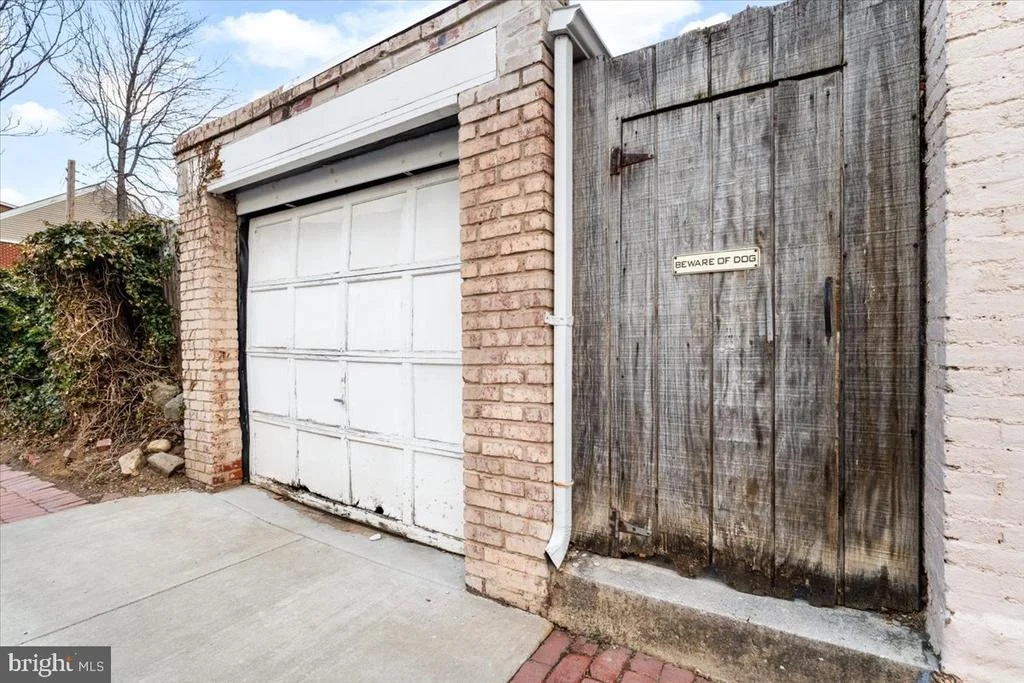 Photo of 129 W 5TH STREET
