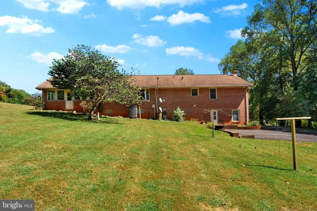 Photo of 194 RED HILL ROAD