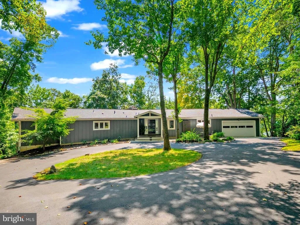 Photo of 778 BON HAVEN DRIVE