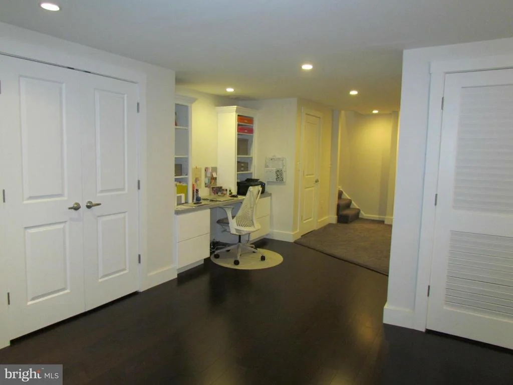 Photo of 9906 MCINTOSH DRIVE