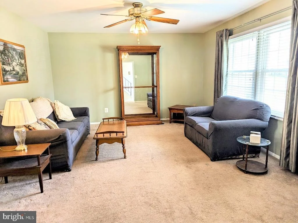 Photo of 910 BARRINGTON DRIVE