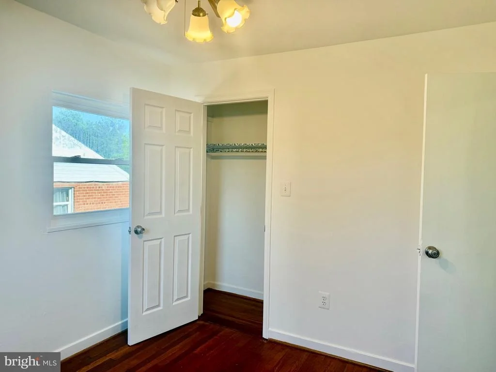 Photo of 6212 CARTERS LANE