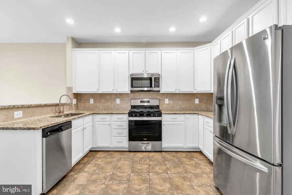 Photo of 42985 PASCALE TERRACE