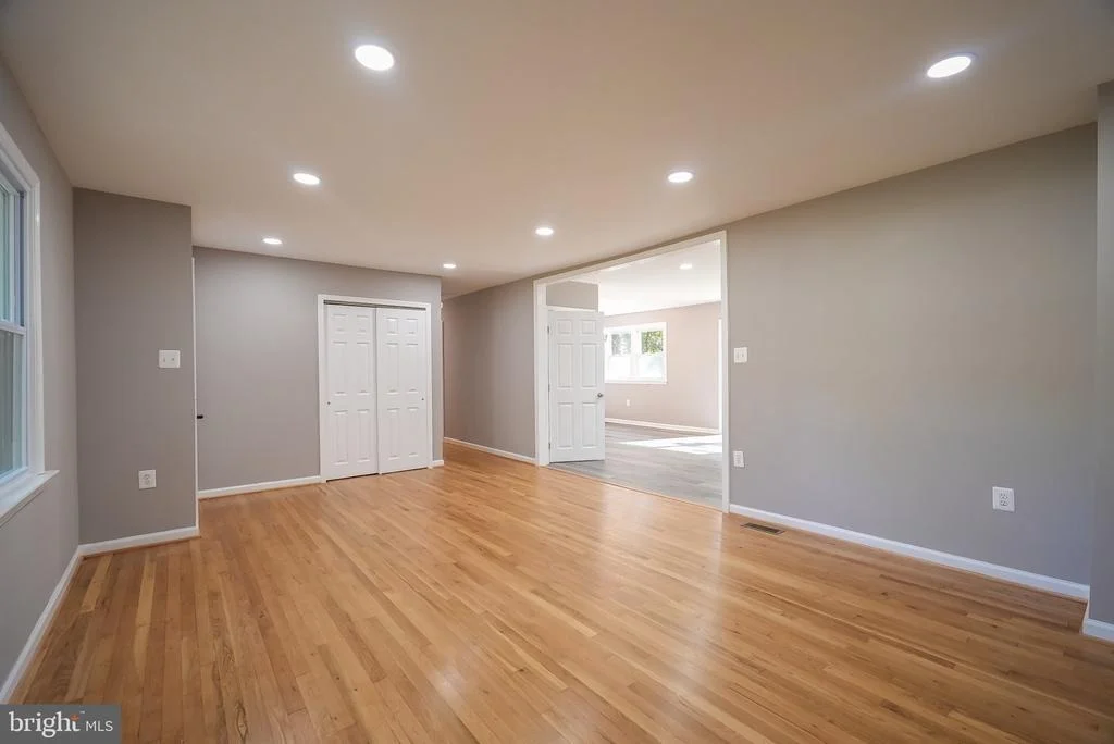 Photo of 4150 BARRETT