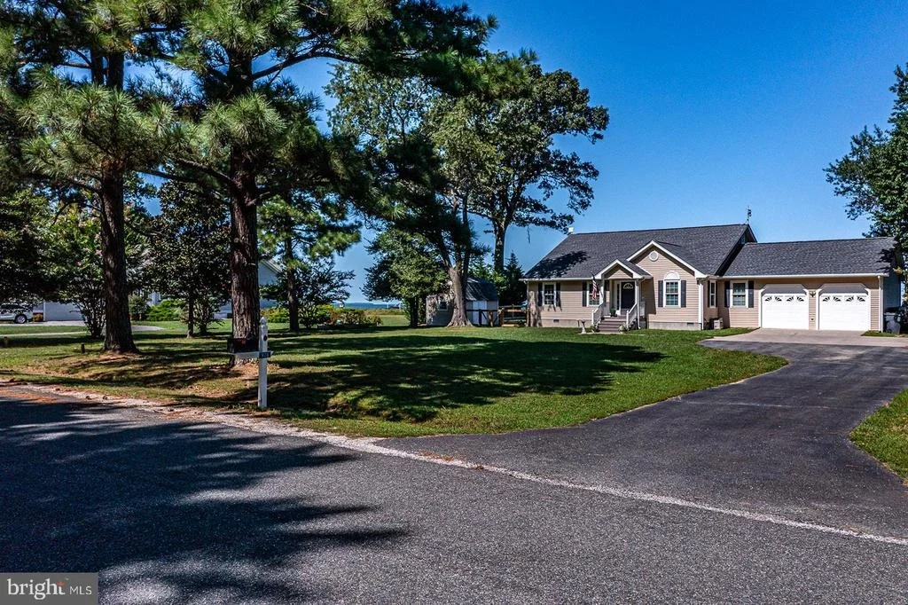 Photo of 976 BRAMMER DRIVE