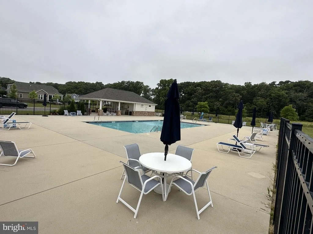 Photo of 33512 AUBURN DRIVE