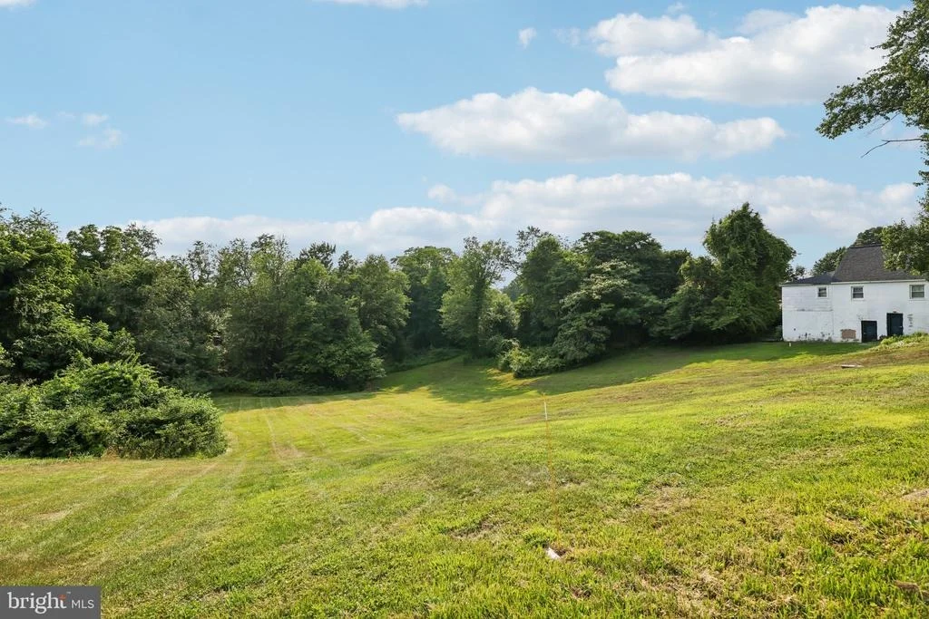 Photo of 2624 ROCKS ROAD