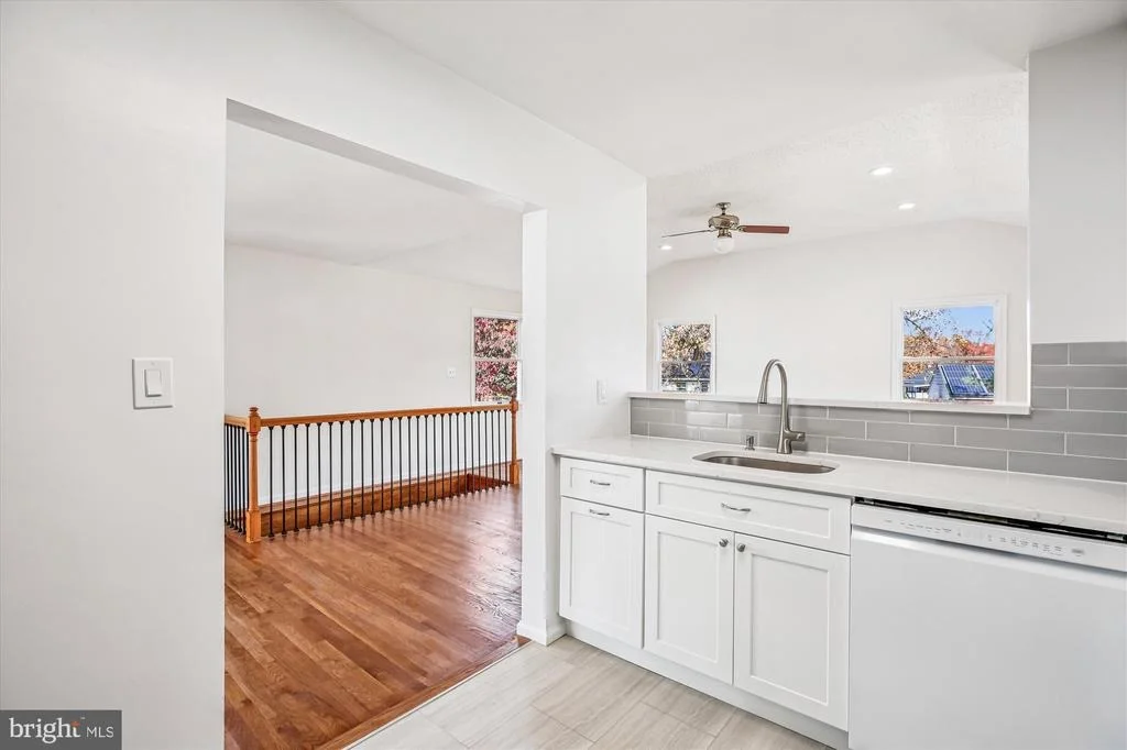Photo of 11603 VEIRS MILL ROAD