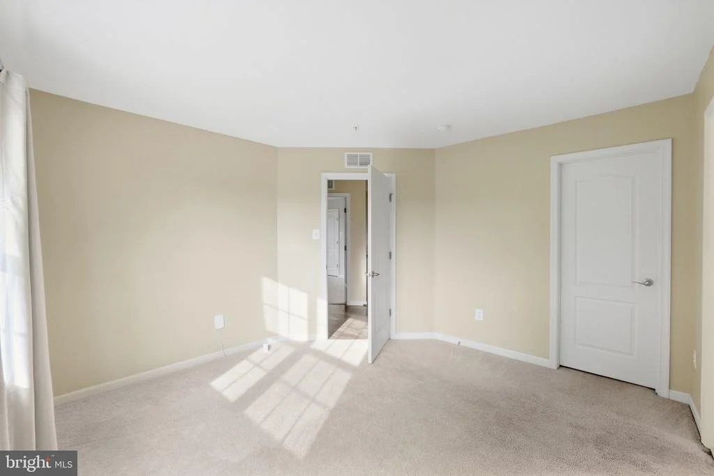 Photo of 3012 LAKE FOREST DRIVE