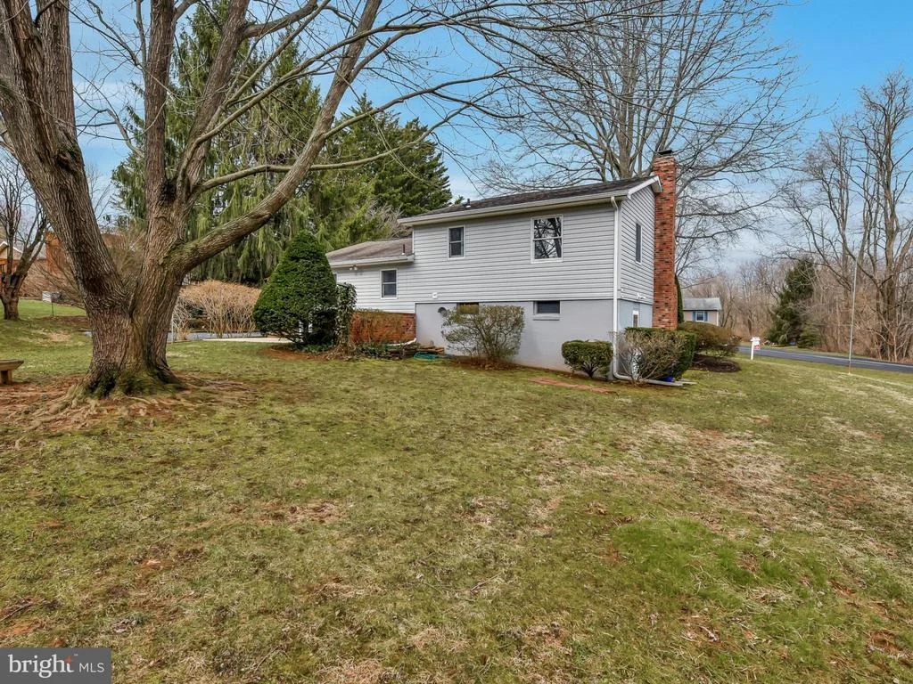 Photo of 7299 BEECHTREE LANE