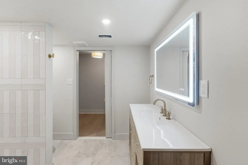 Photo of 5032 KING DAVID BOULEVARD