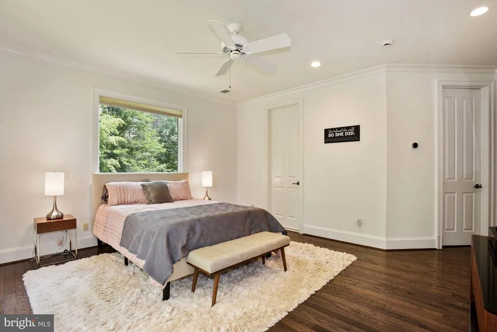 Photo of 1332 WINDY HILL