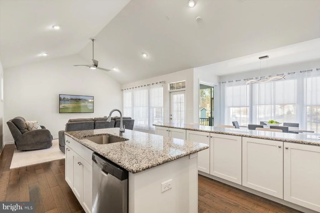 Photo of 24032 BENJAMIN HARRISON CIRCLE
