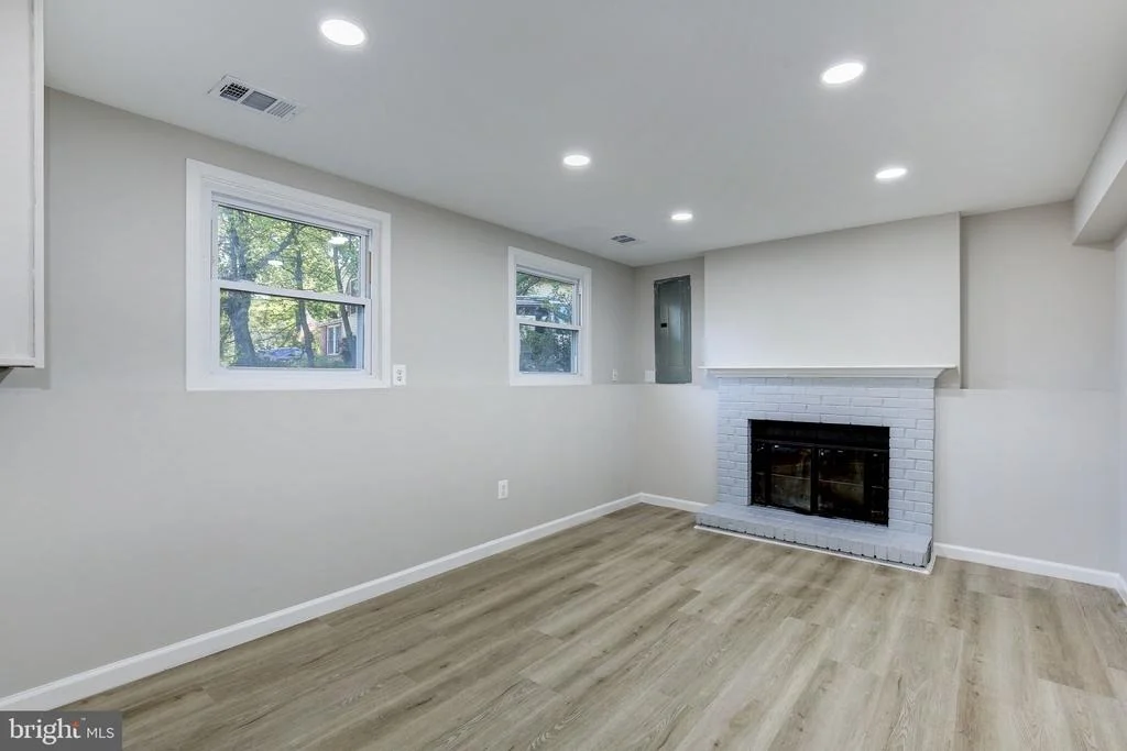 Photo of 1377 ROLLINGHOUSE DRIVE