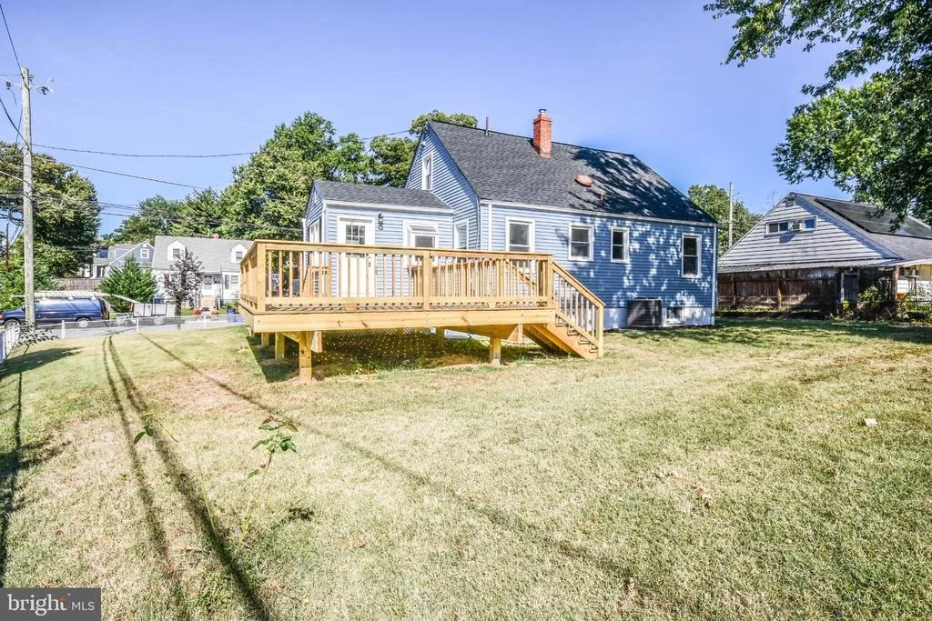 Photo of 9813 BRADDOCK ROAD
