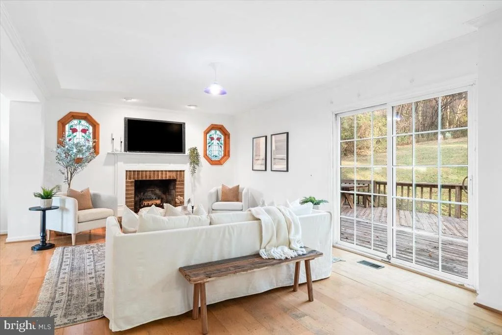 Photo of 4634 FELDSPAR ROAD