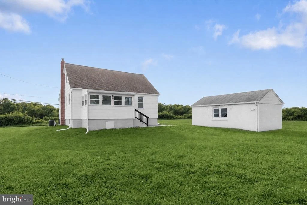 Photo of 6521 RIDGE ROAD