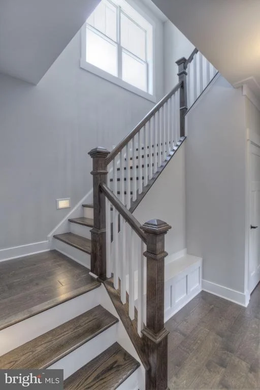 Photo of 480 LEELAND ROAD