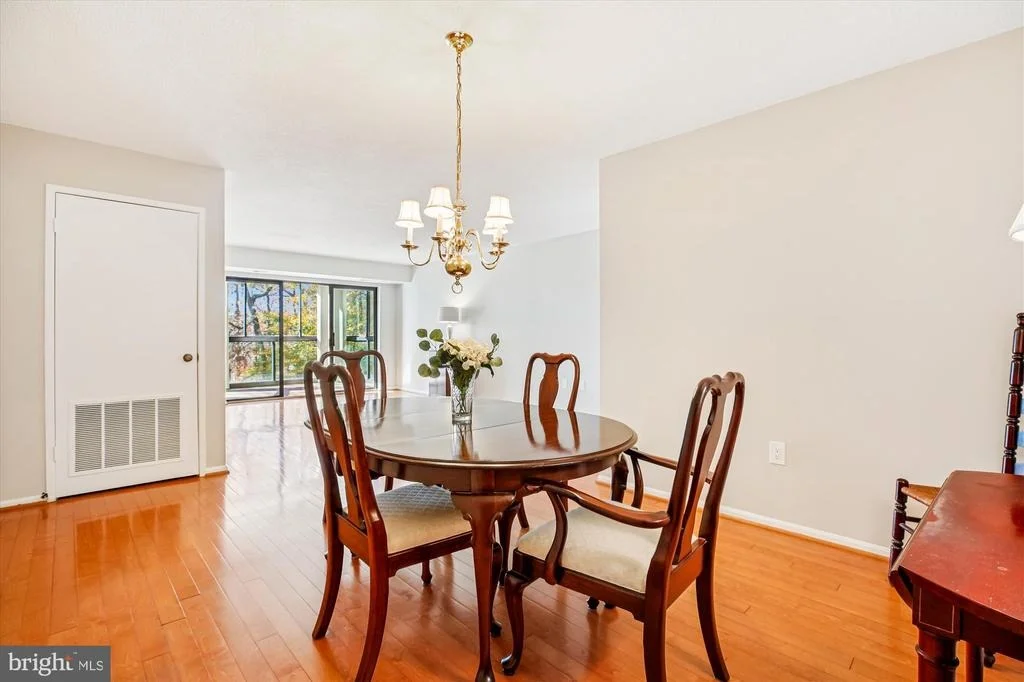 Photo of Unit 3308 at 15115 INTERLACHEN DRIVE
