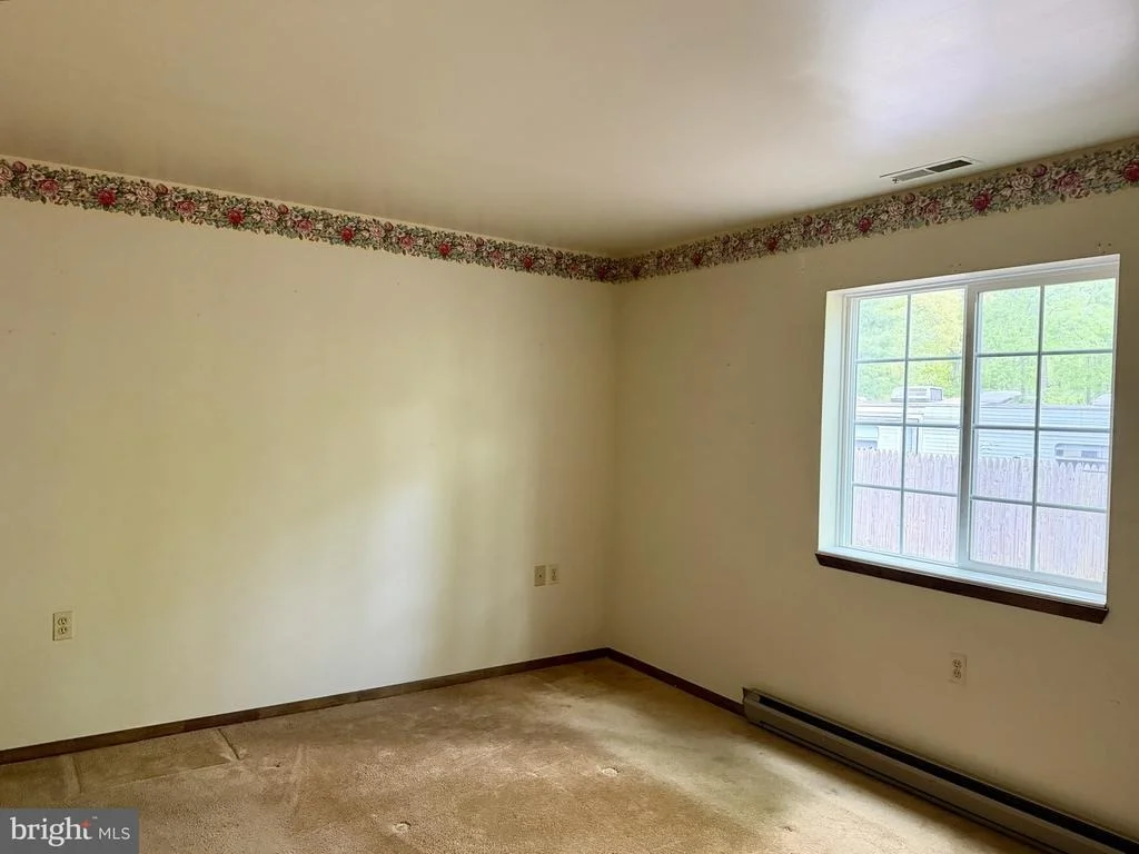 Photo of 25910 FOX GRAPE ROAD
