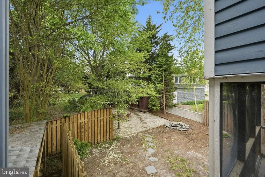 Photo of 606 KINGS HIGHWAY