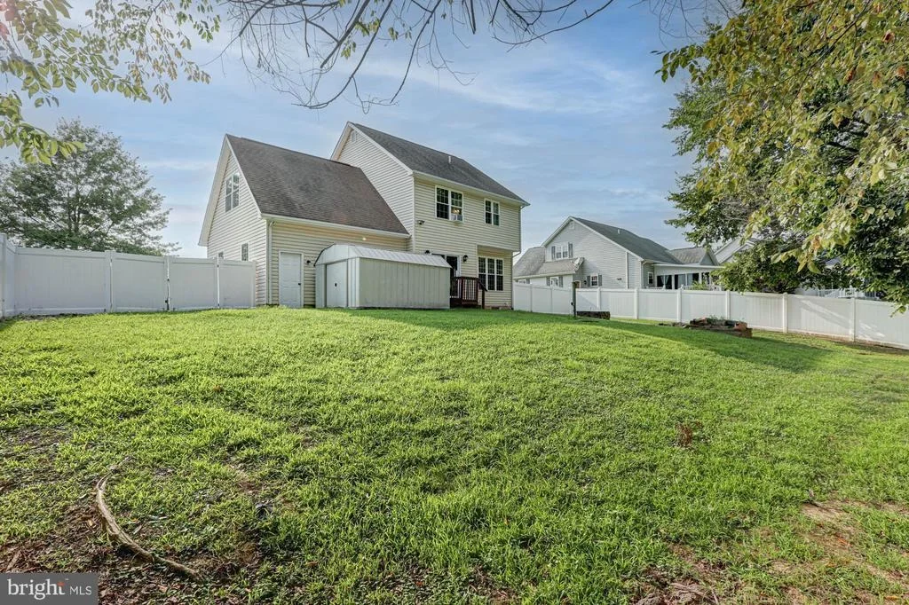 Photo of 409 INDIA DRIVE