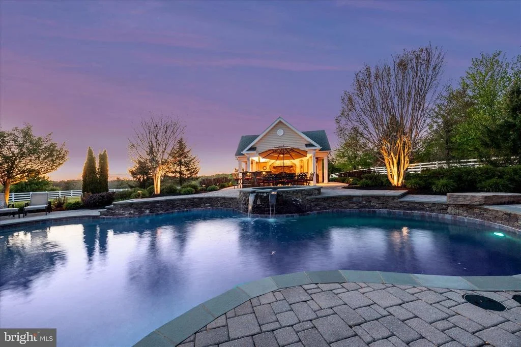 Photo of 6170 CHALLEDON CIRCLE