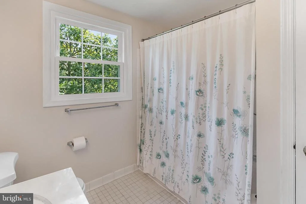 Photo of 2808 VILLAGE LANE