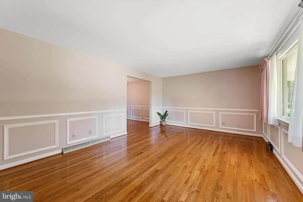 Photo of 185 SHEPHERD LANE