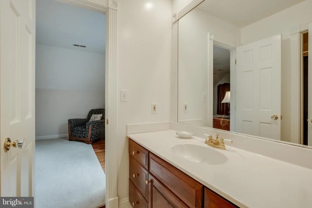 Photo of 6504 GRIFFITH ROAD