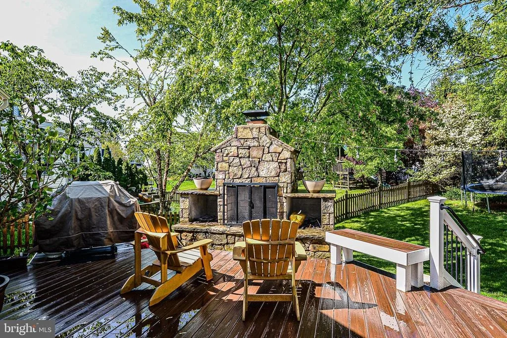 Photo of 26139 MURREY DRIVE