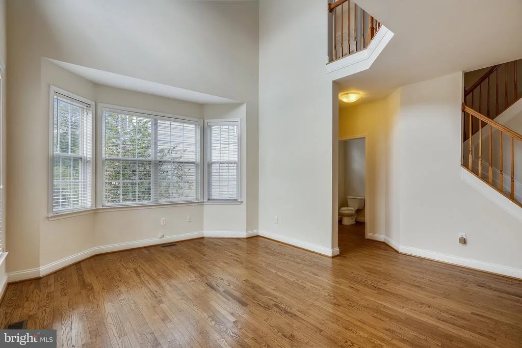 Photo of 9610 MASON LANE