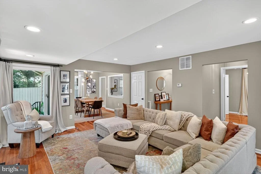 Photo of 210 FAIRGROVE CIRCLE