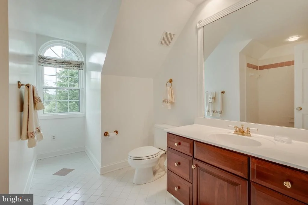 Photo of 6504 GRIFFITH ROAD