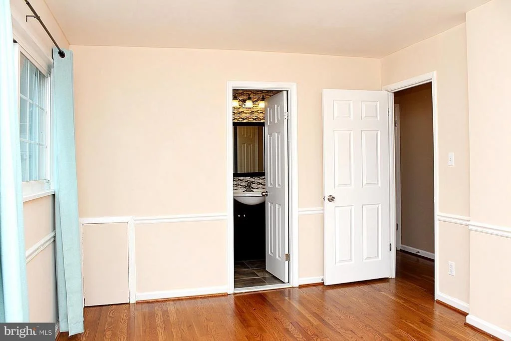 Photo of 4407 MAHAN COURT