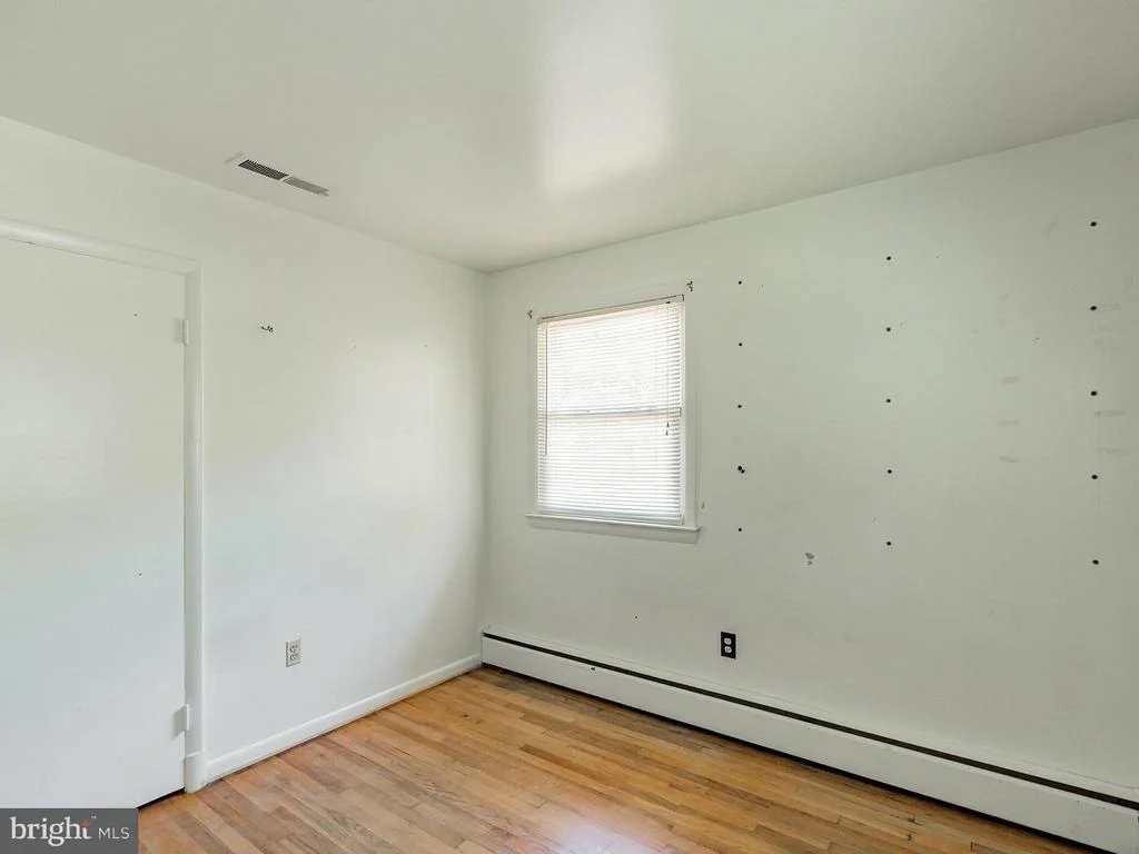 Photo of 18108 MUNCASTER ROAD